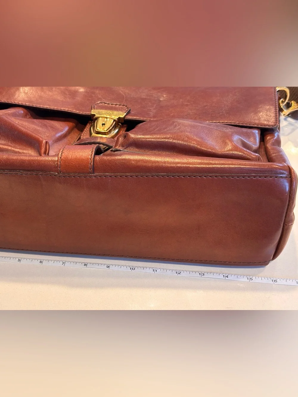 The Bridge Men's Brown Leather Messenger Bag Briefcase with Brass Hardware